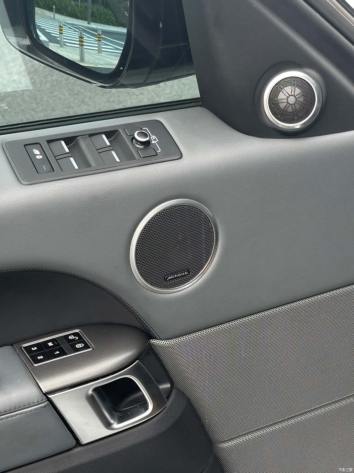 Land Rover Range Rover, 2015 10