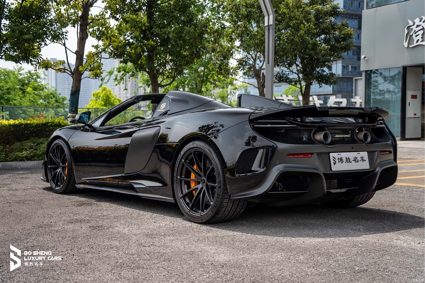 McLaren 675LT, 2017 все фото