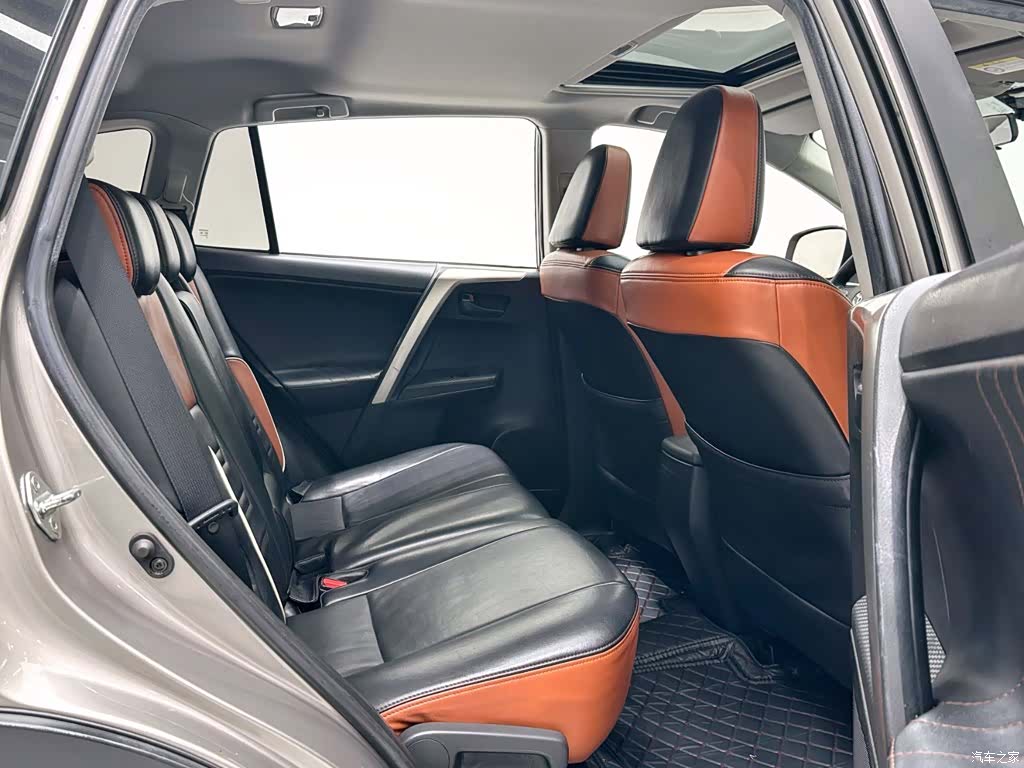 Toyota RAV4, 2016 9