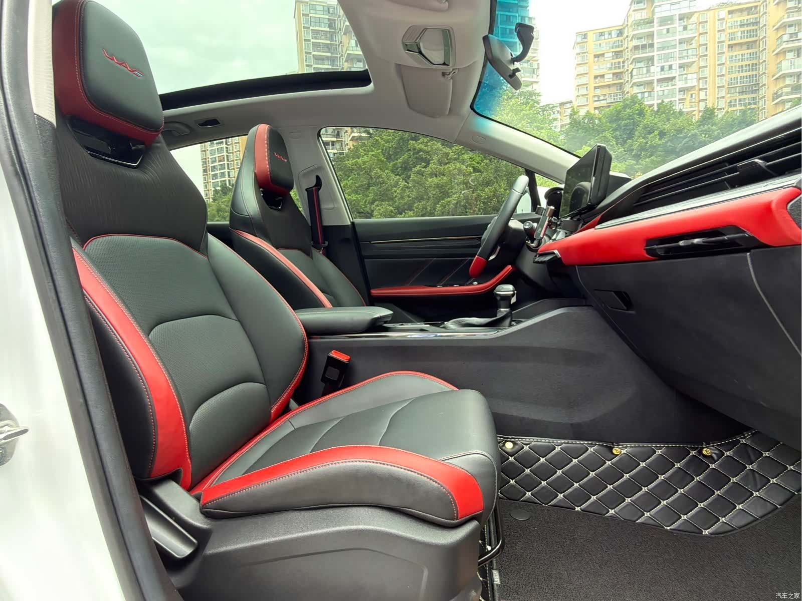 Geely Emgrand, 2022 16