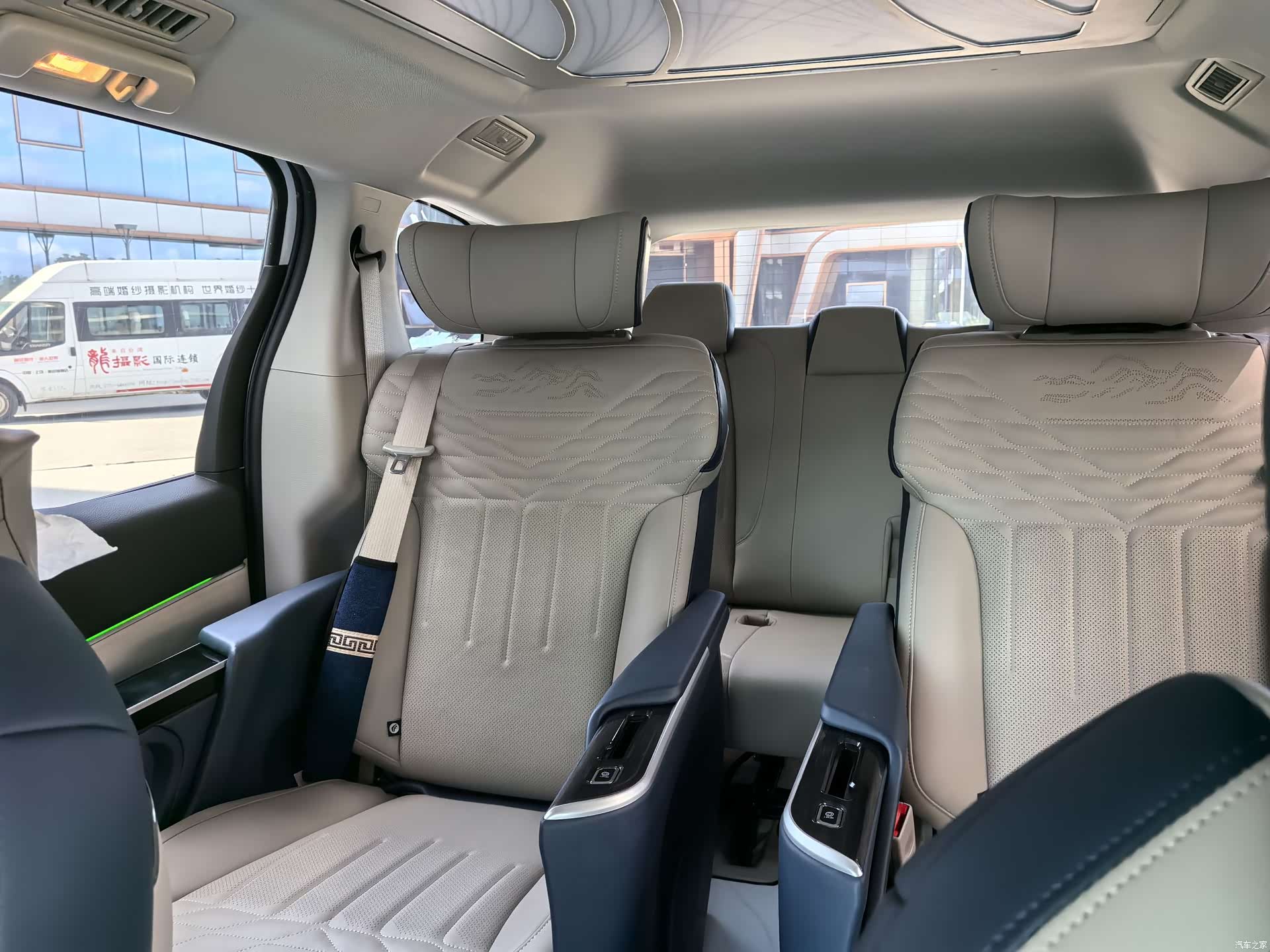 Buick GL8, 2024 6