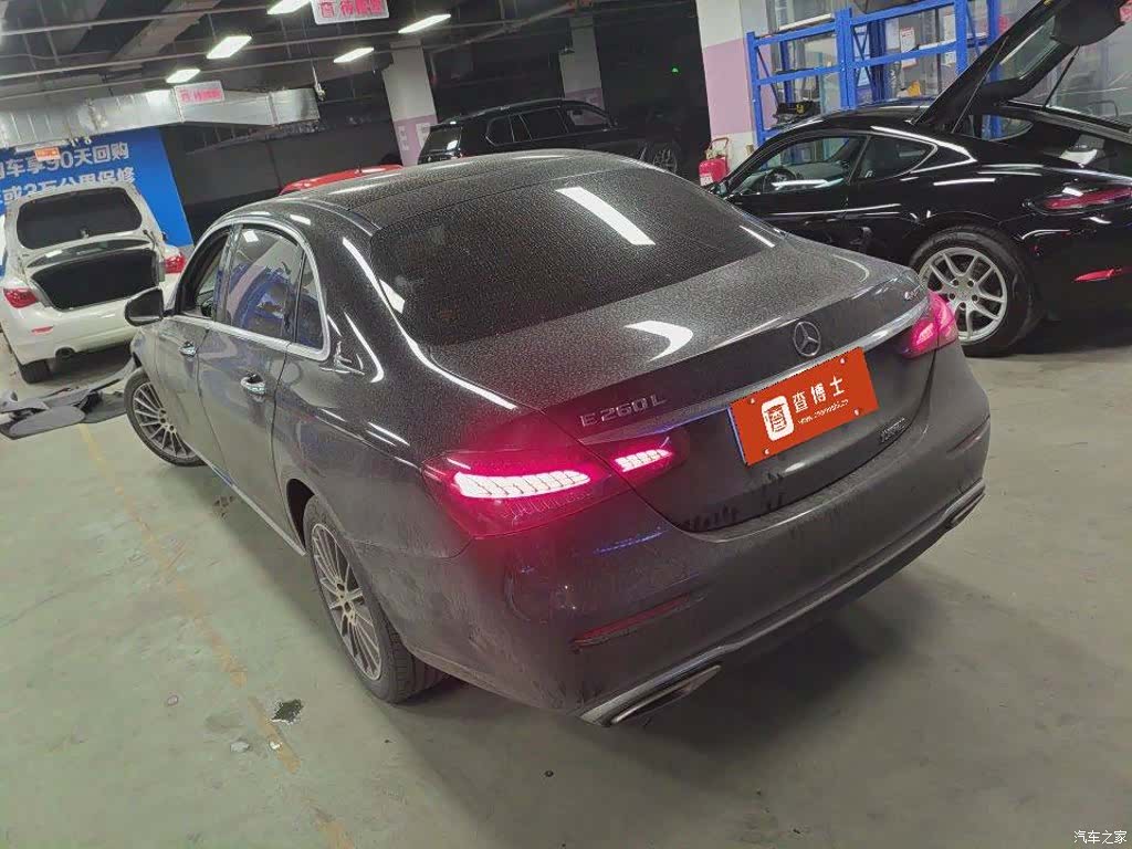 Mercedes-Benz E-Class, 2023 4