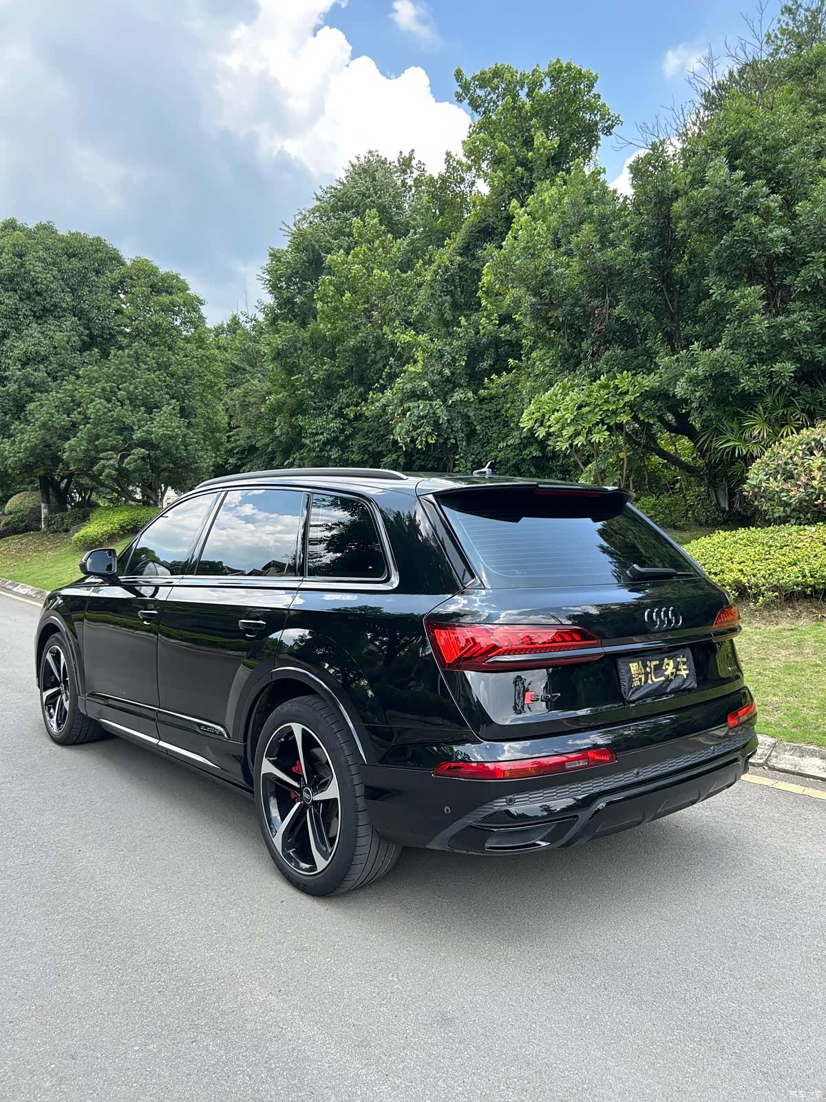 Audi Q7, 2024 4