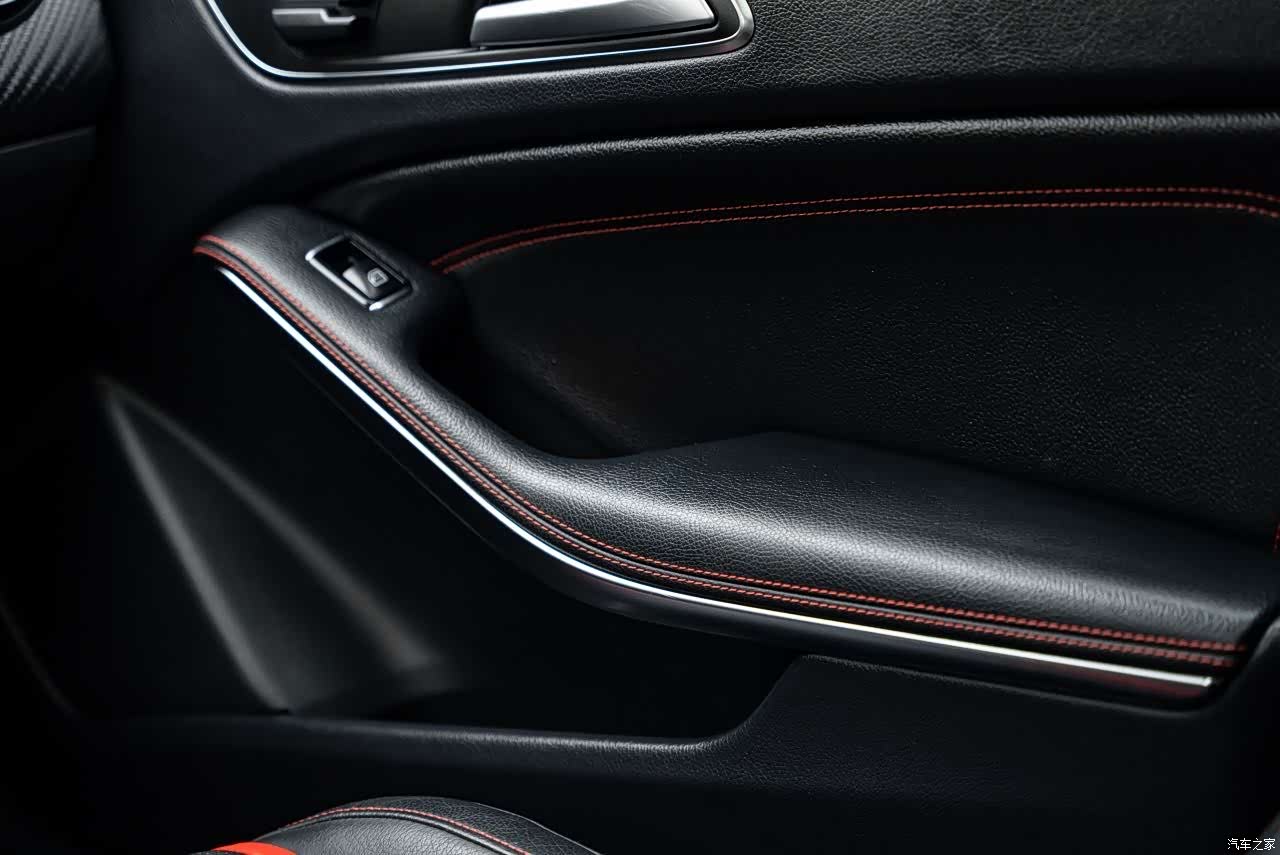 Mercedes-Benz A-Class, 2015 11