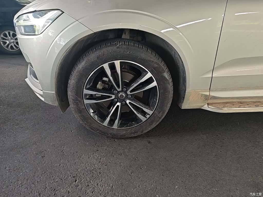 Volvo XC60, 2019 23