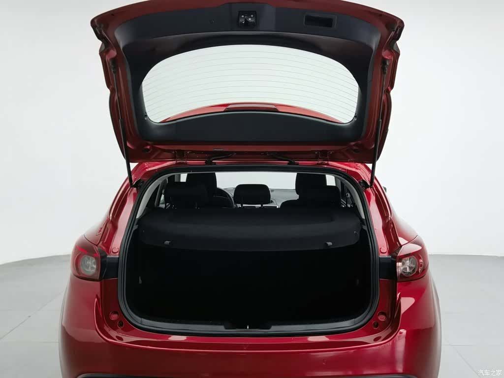Mazda Mazda3, 2014 16