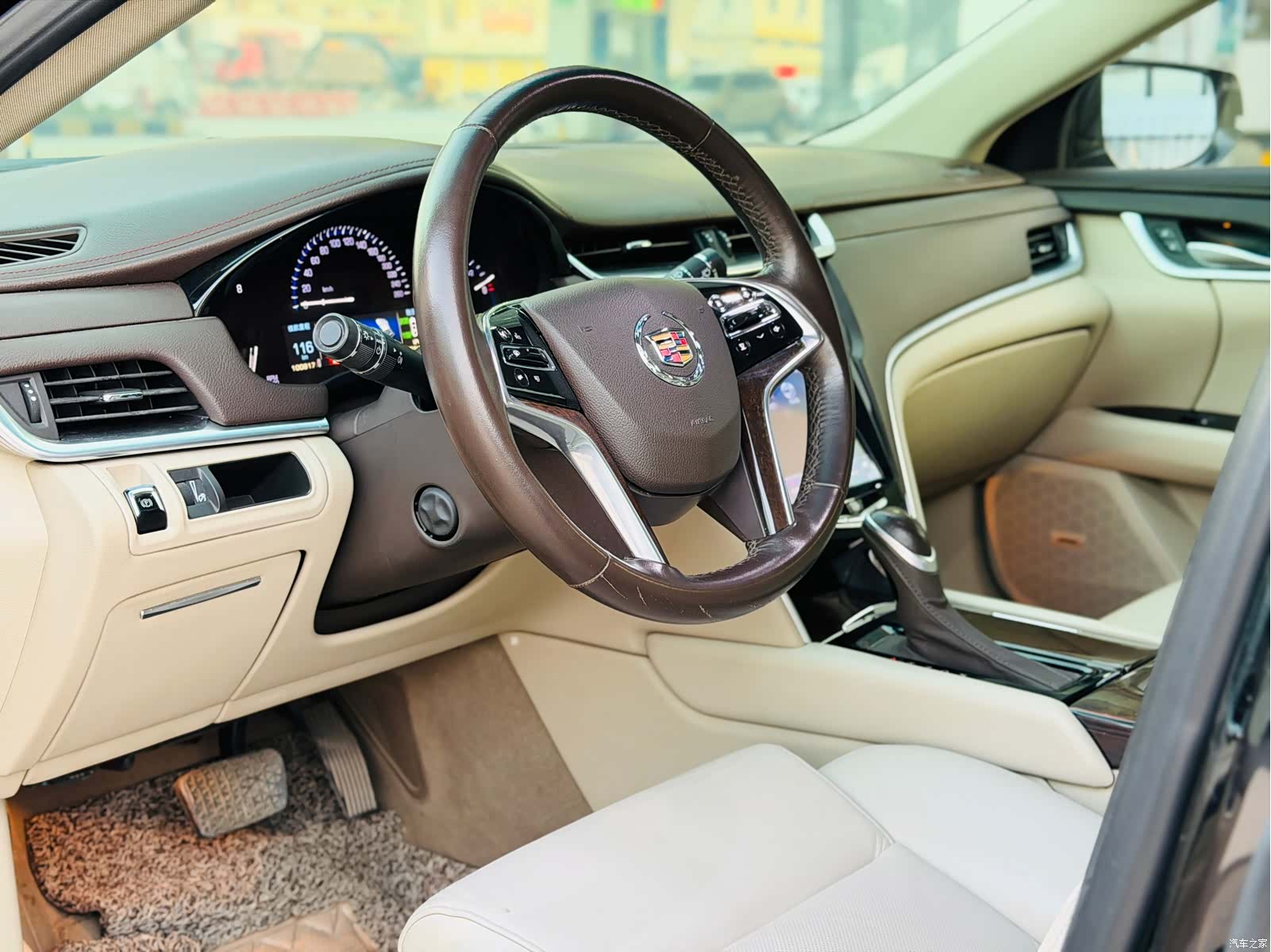Cadillac XTS, 2014 4