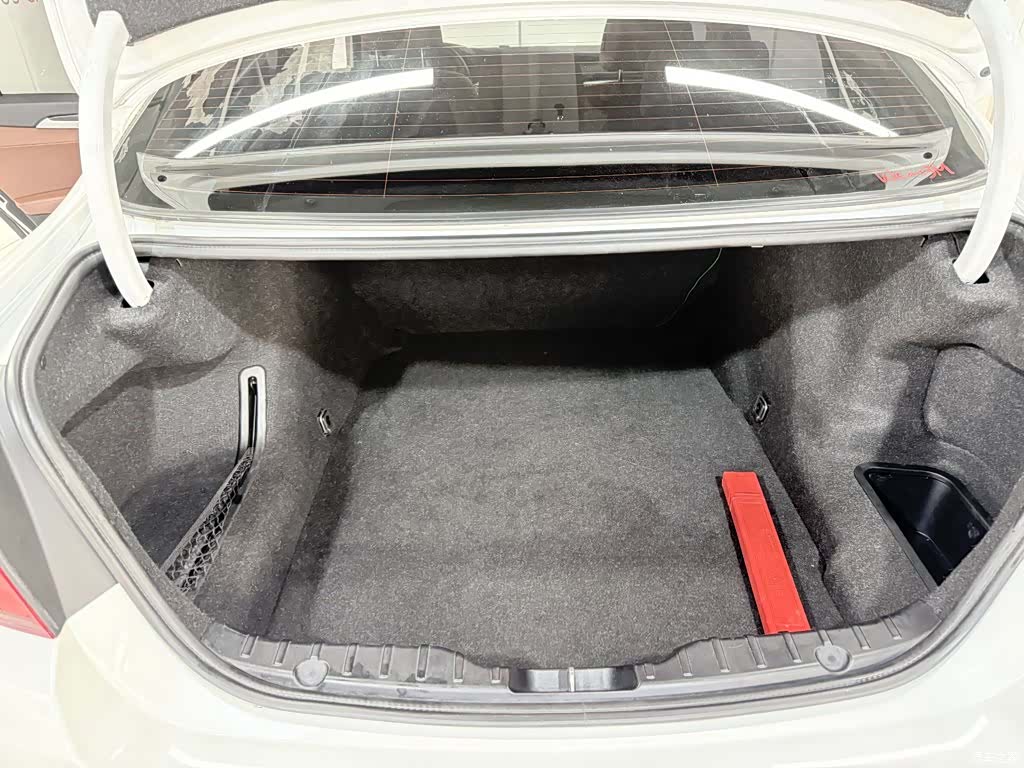BMW 5 Series, 2016 13