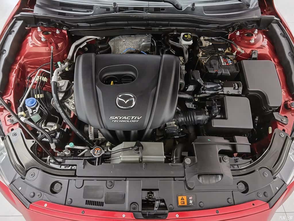 Mazda Mazda3, 2014 6