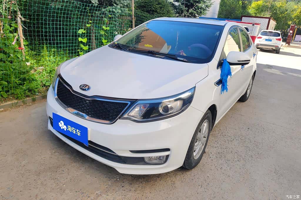 Kia K2, 2015 1