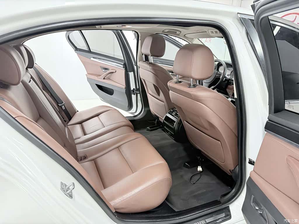 BMW 5 Series, 2016 14