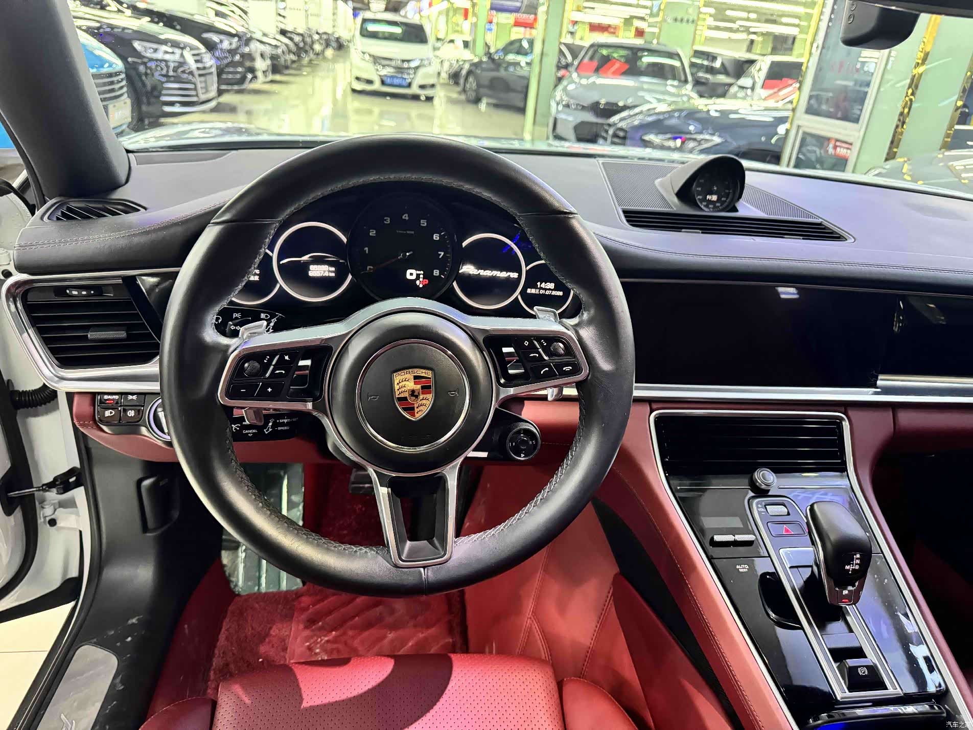 Porsche Panamera, 2019 все фото
