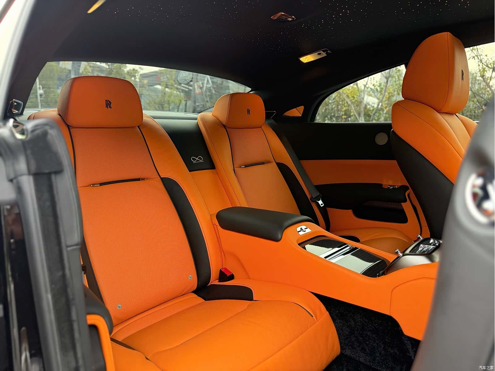 Rolls-Royce Wraith, 2022 18
