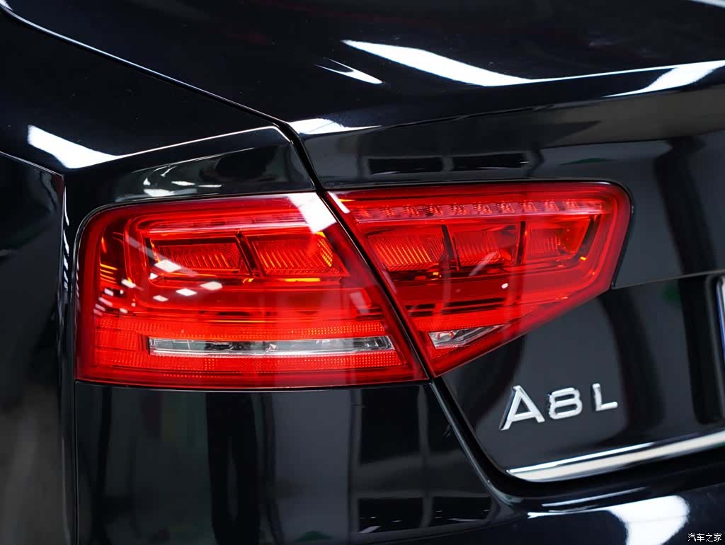 Audi A8L, 2013 3