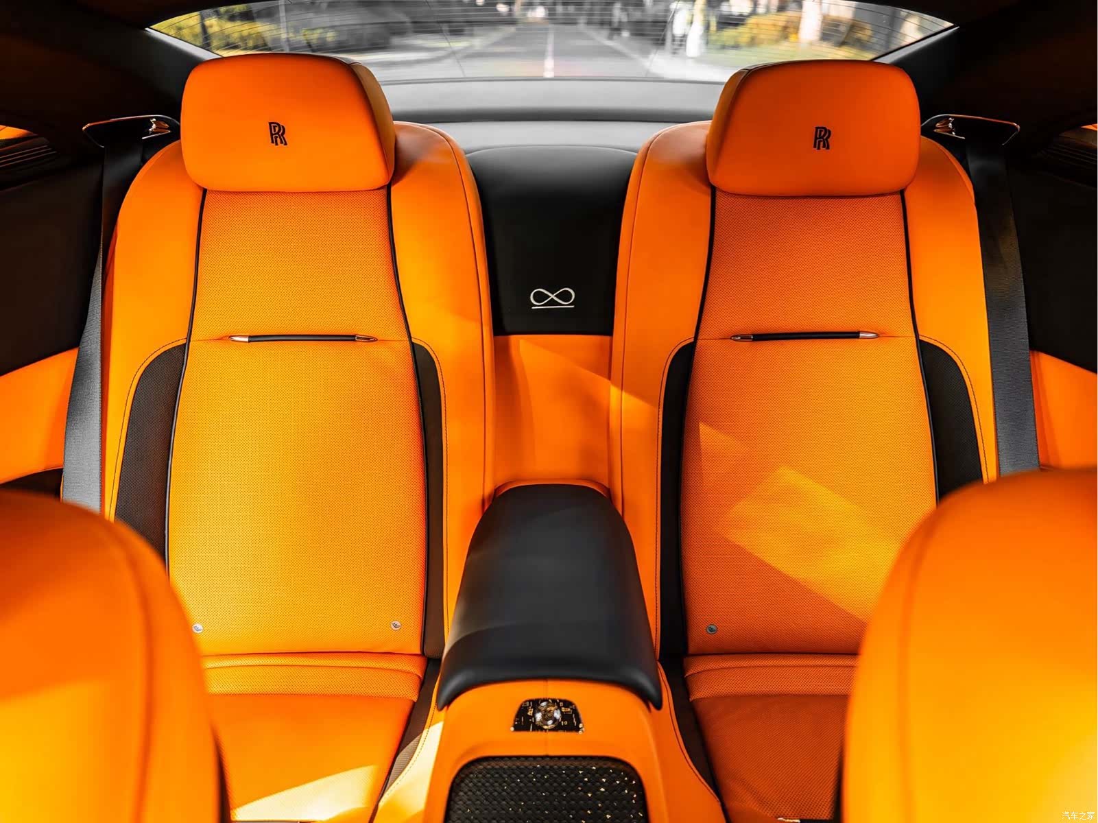 Rolls-Royce Wraith, 2022 11