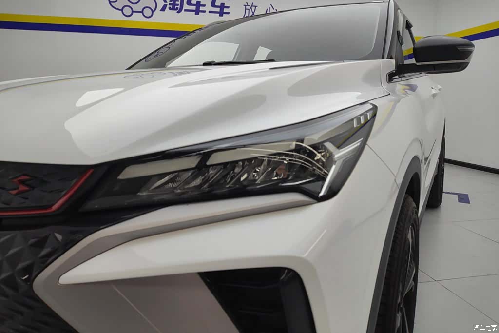 Geely Coolray, 2022 все фото