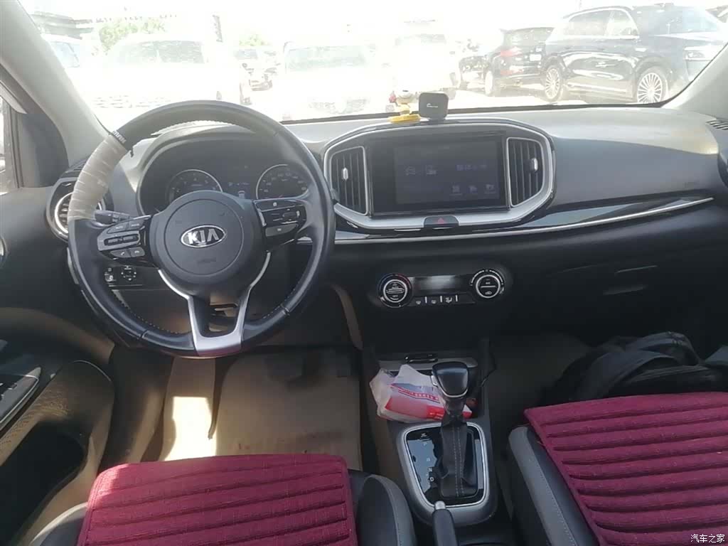 Kia KX1, 2018 10