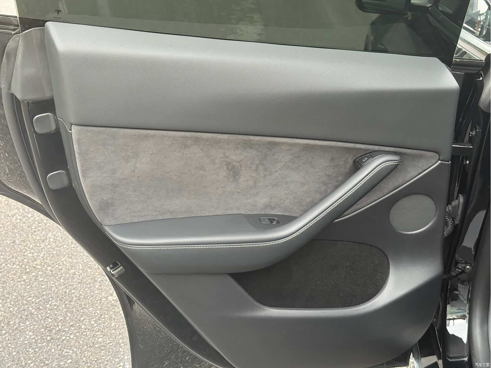 Tesla Model Y, 2023 14