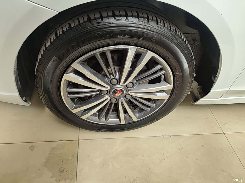 Roewe i5, 2019 23