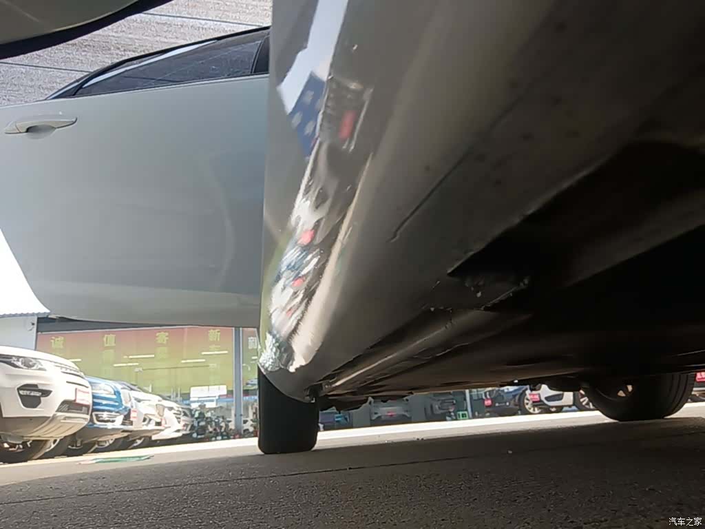 Volvo V40, 2018 21