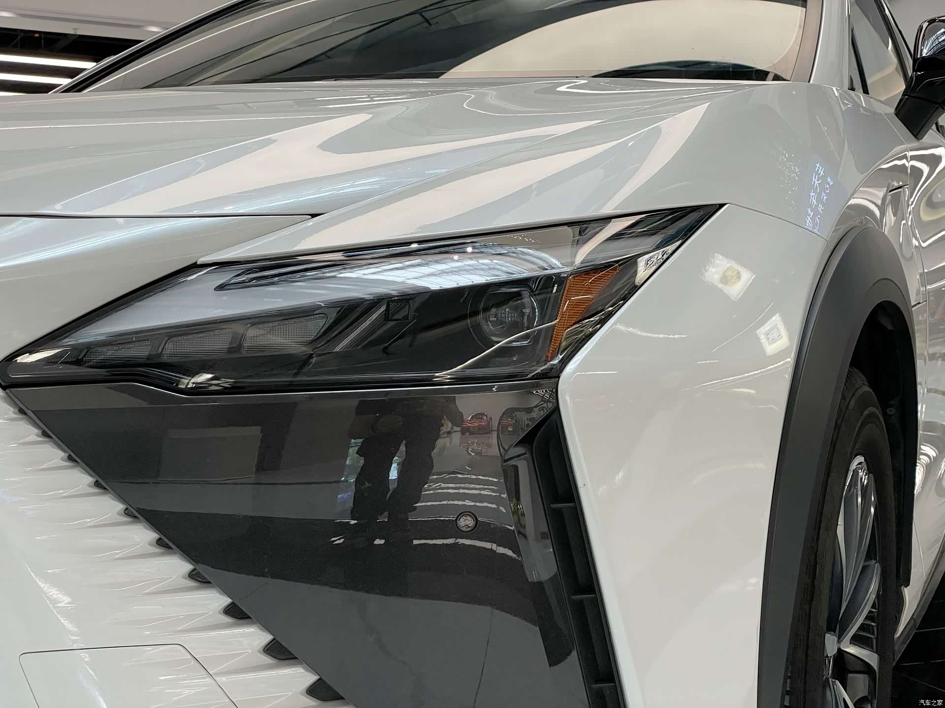 Lexus RZ, 2023 8