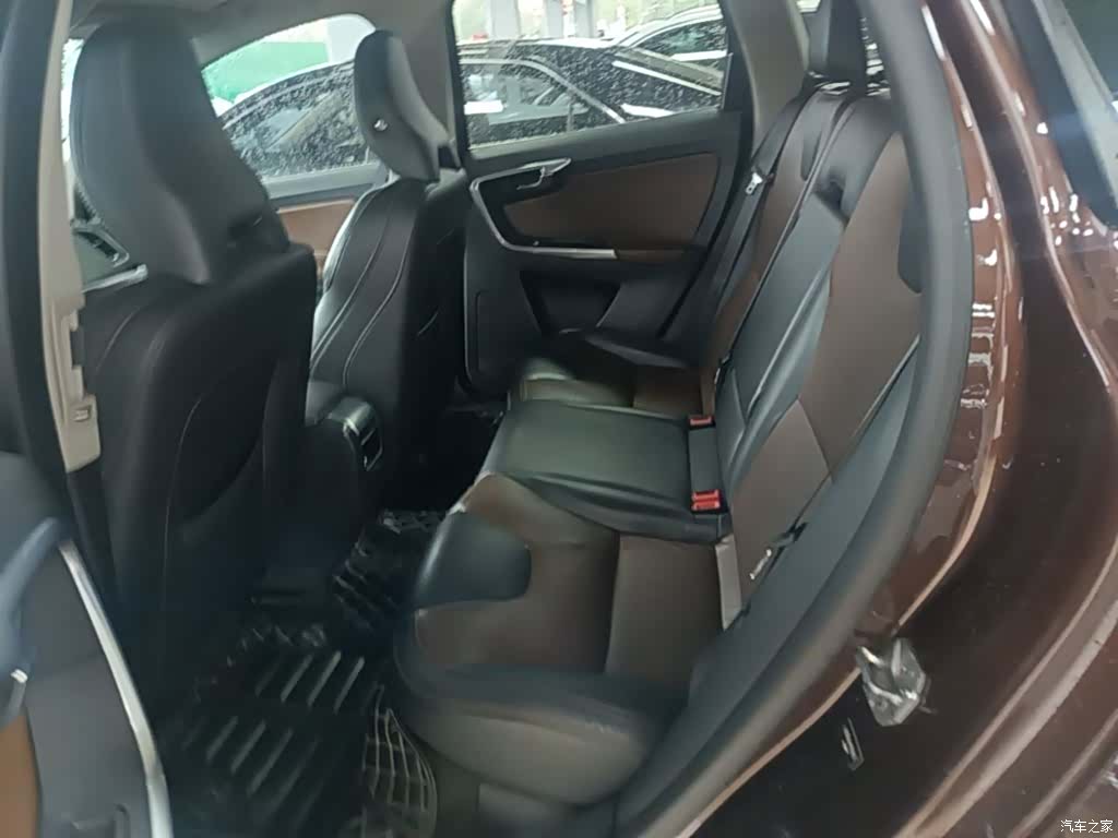 Volvo XC60, 2017 17