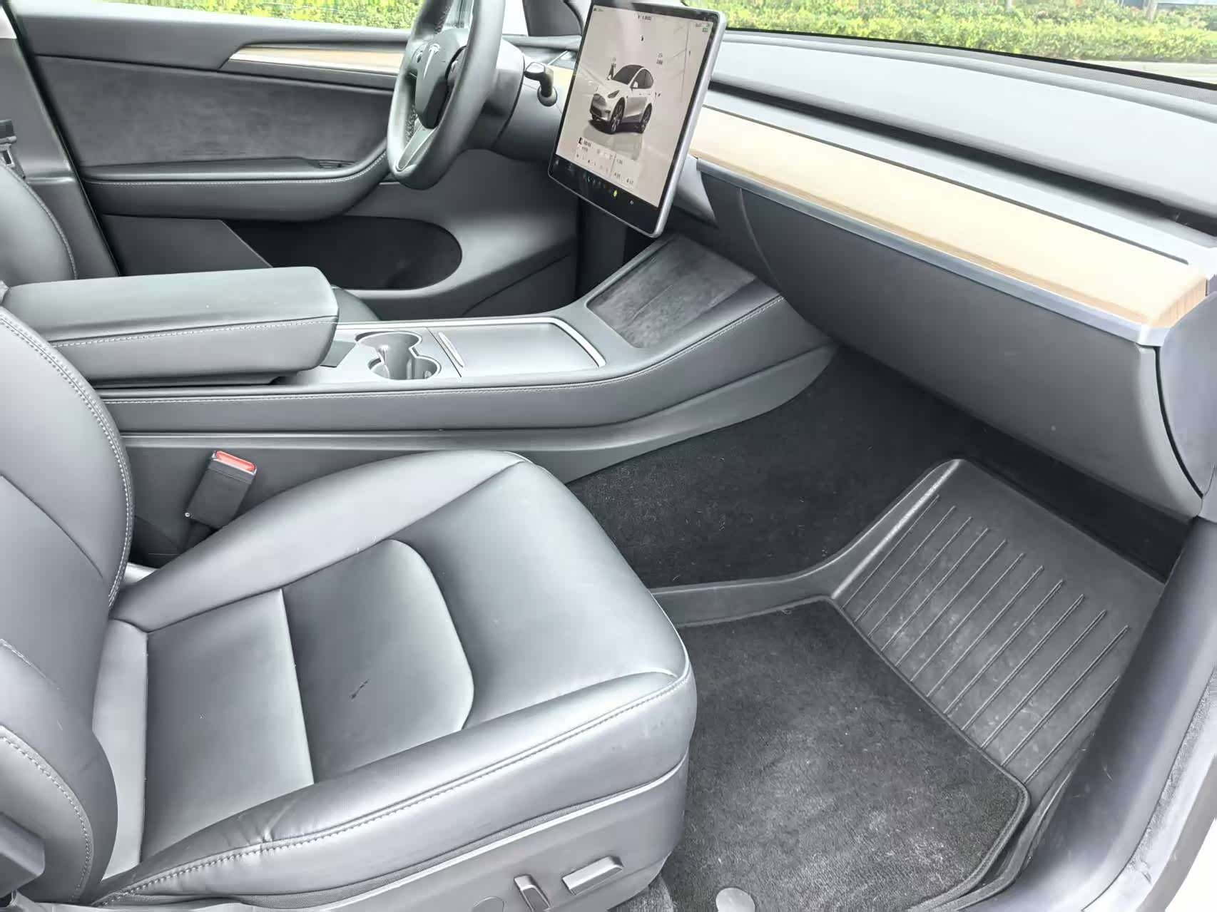 Tesla Model Y, 2022 9