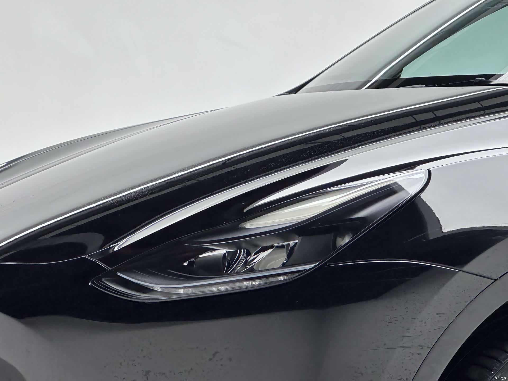Tesla Model Y, 2022 16