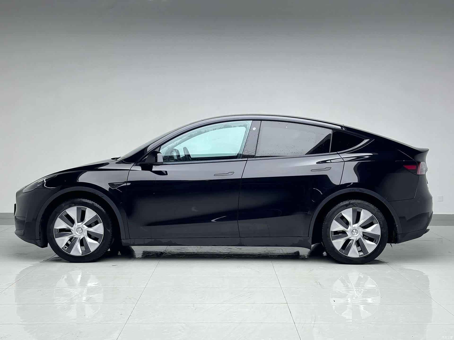 Tesla Model Y, 2022 8