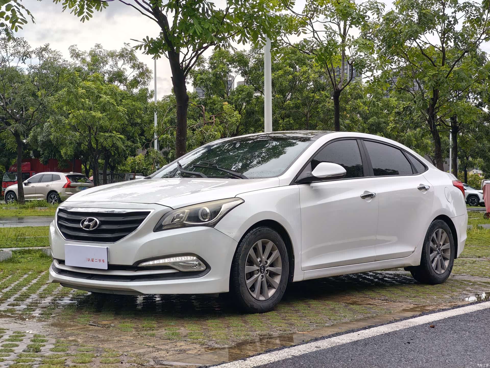 Hyundai GLS