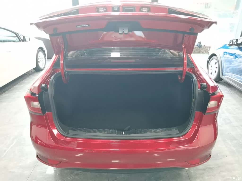 Roewe i5, 2019 19