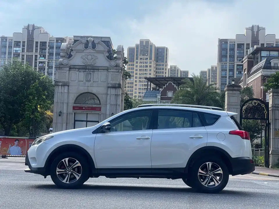 Toyota RAV4 Rongfang