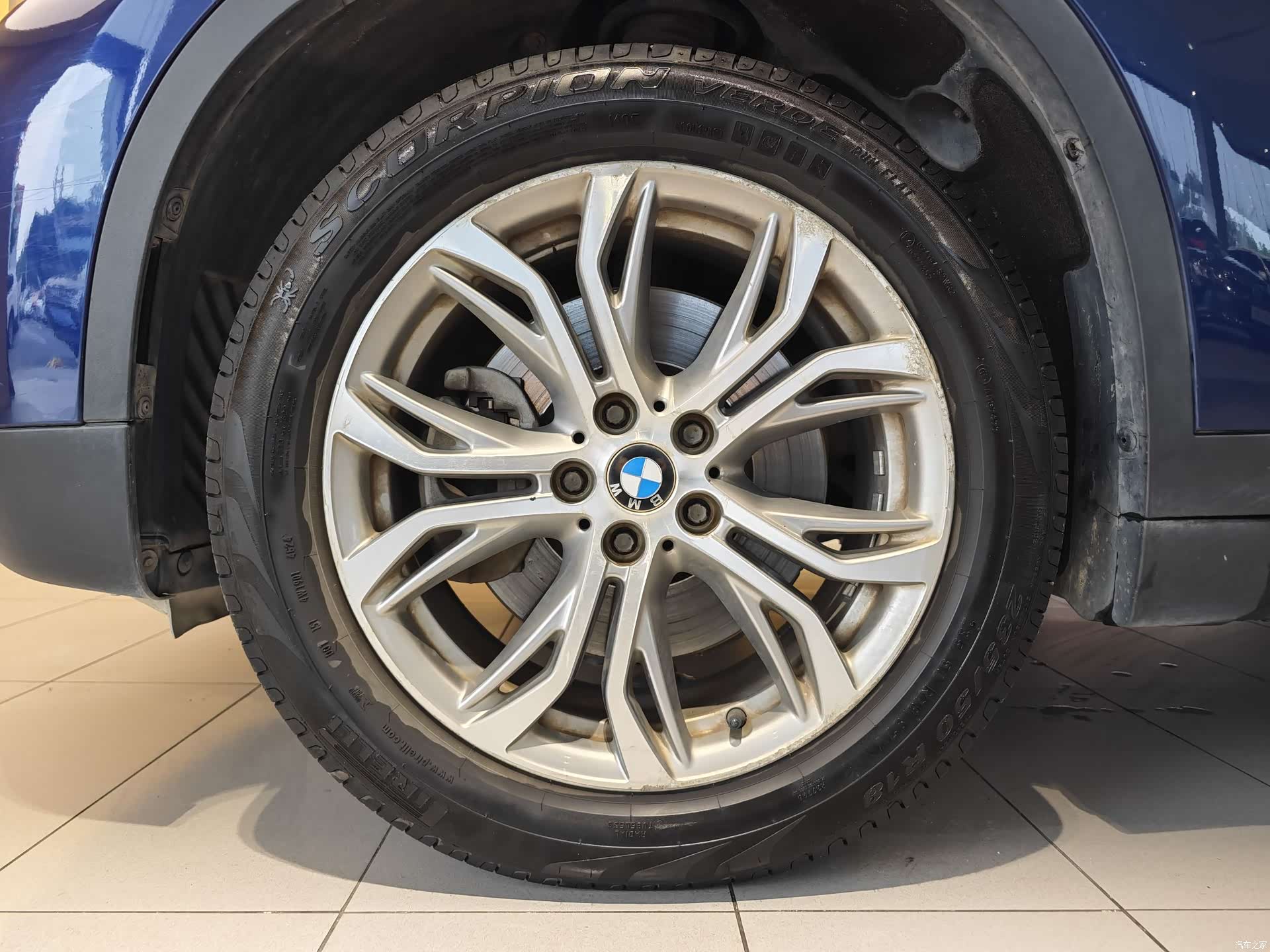 BMW X1, 2019 все фото