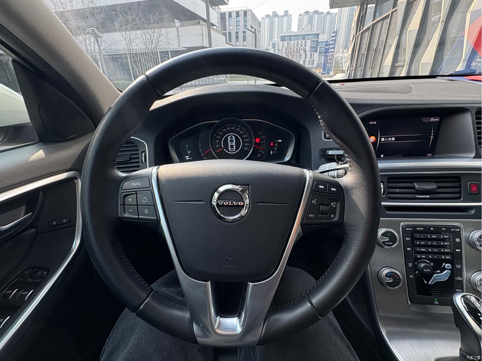 Volvo S60, 2018 16