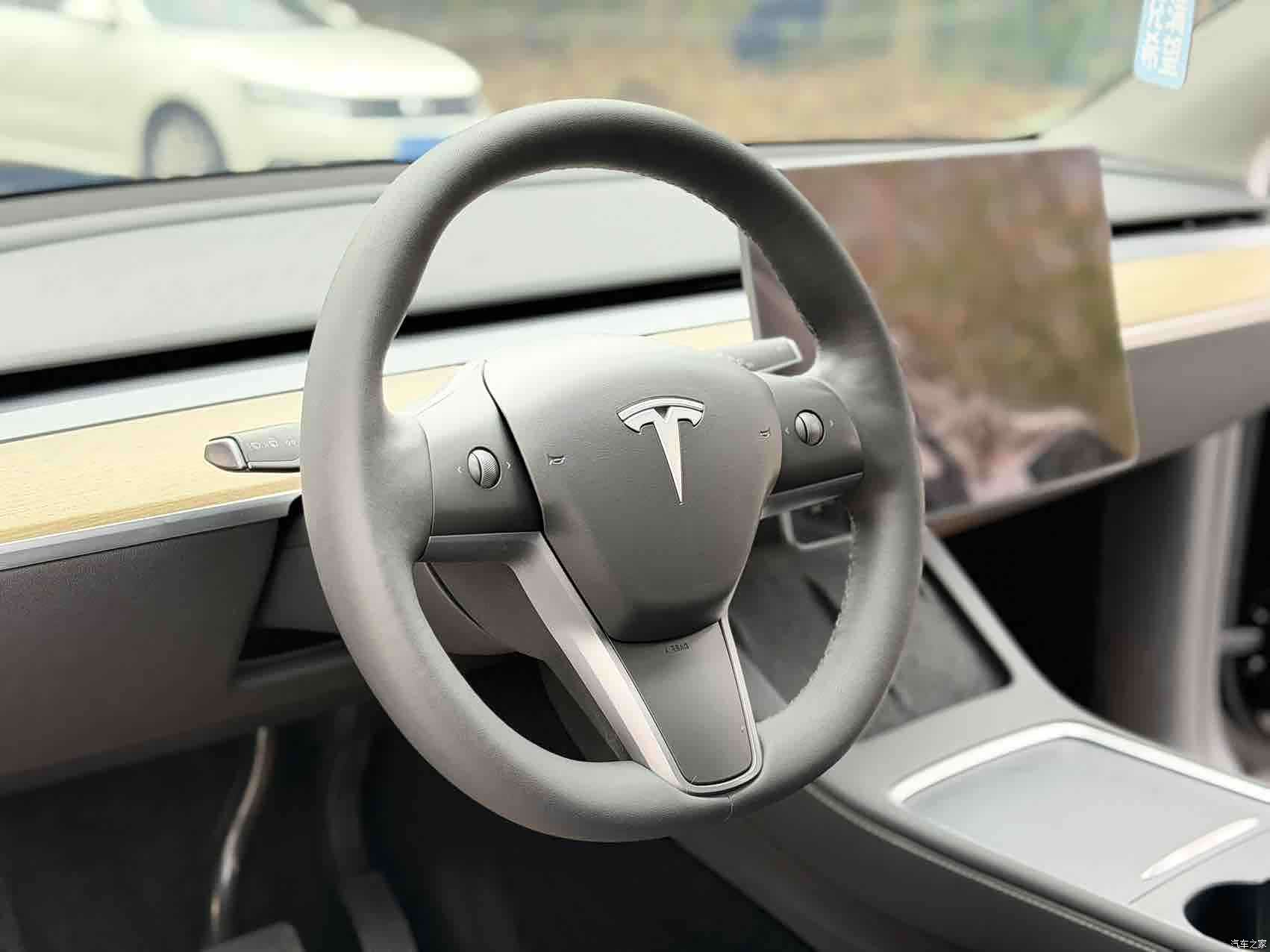 Tesla Model Y, 2023 8
