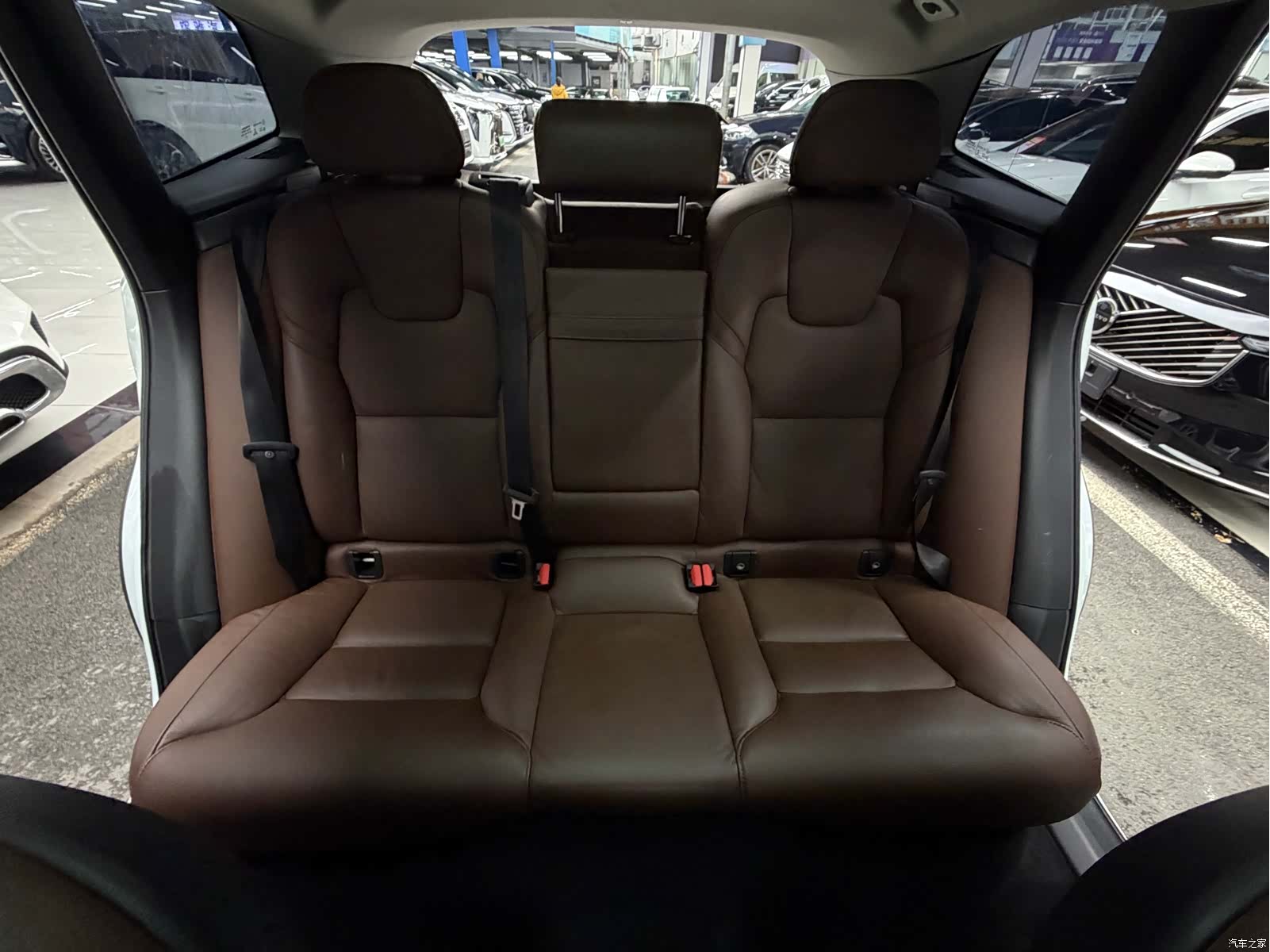 Volvo XC60, 2018 24
