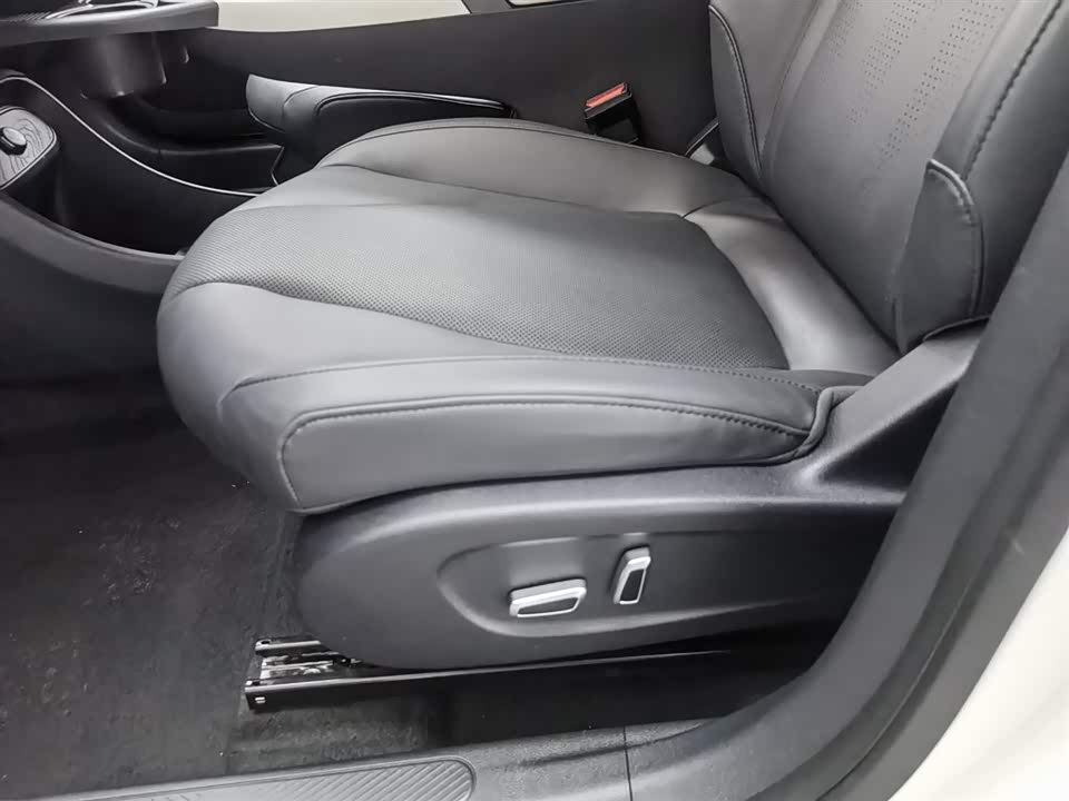 Dongfeng Nammi Nano 01