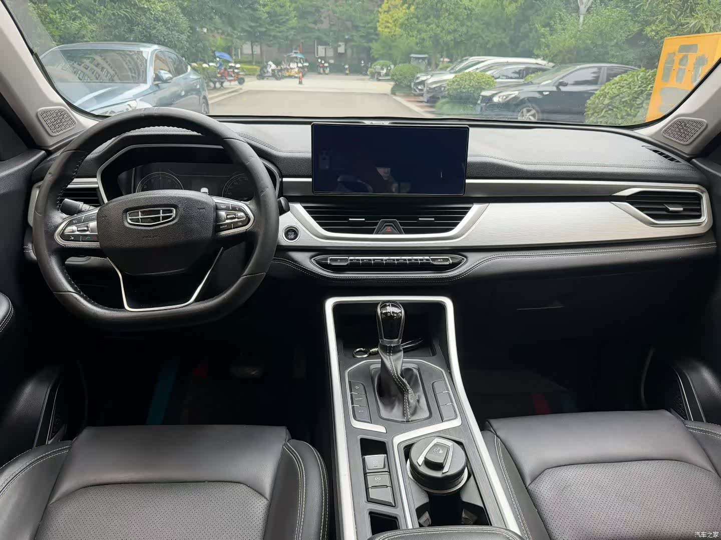 Geely X6, 2020 все фото