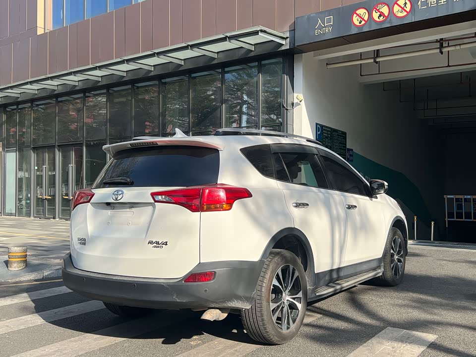 Toyota RAV4 Rongfang