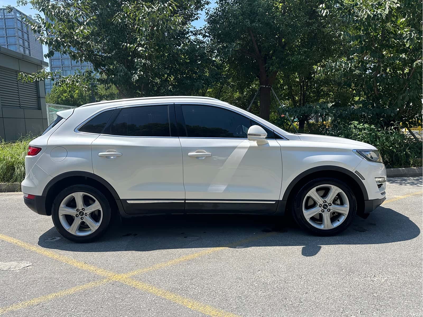 Lincoln MKC, 2017 4