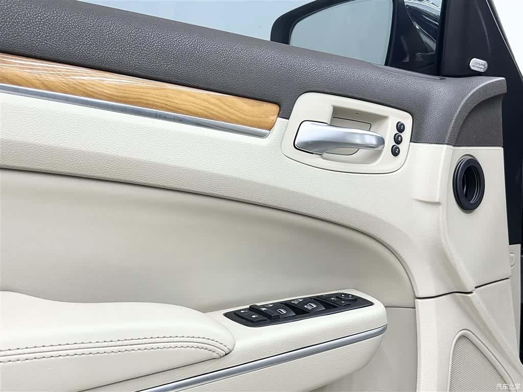 KeLaiSiLei(JinKou) 300C, 2015 19