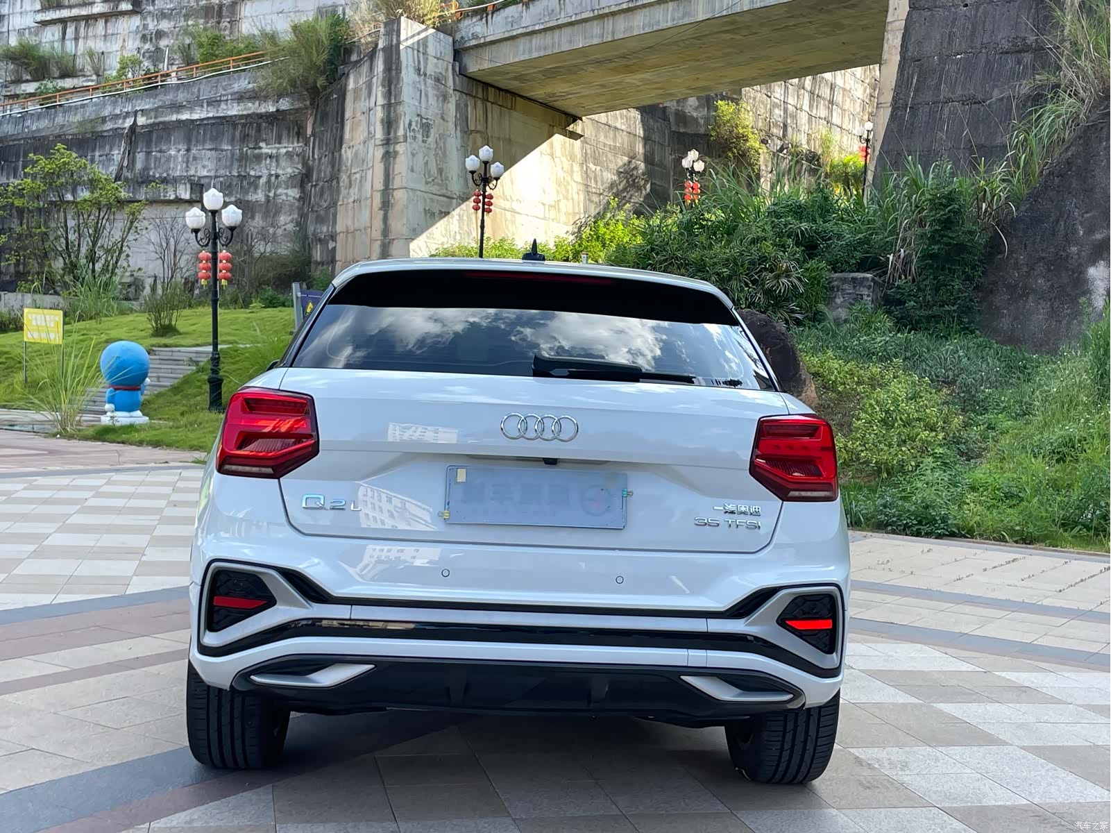 Audi Q2L, 2022 9