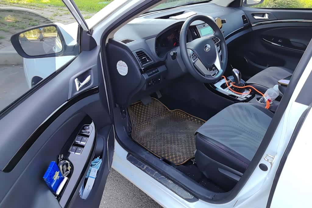 BYD E5, 2016 9
