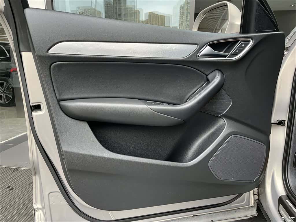 Audi Q3, 2013 13