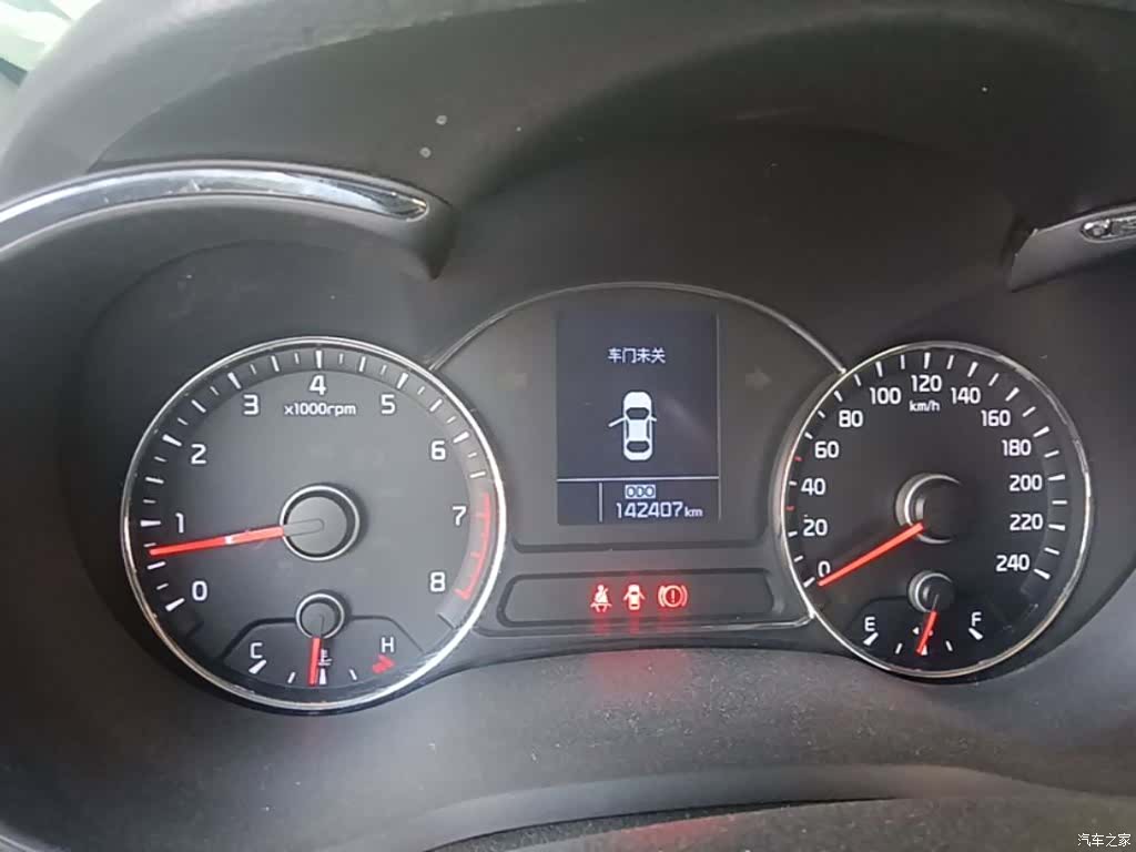 Kia K3, 2015 12