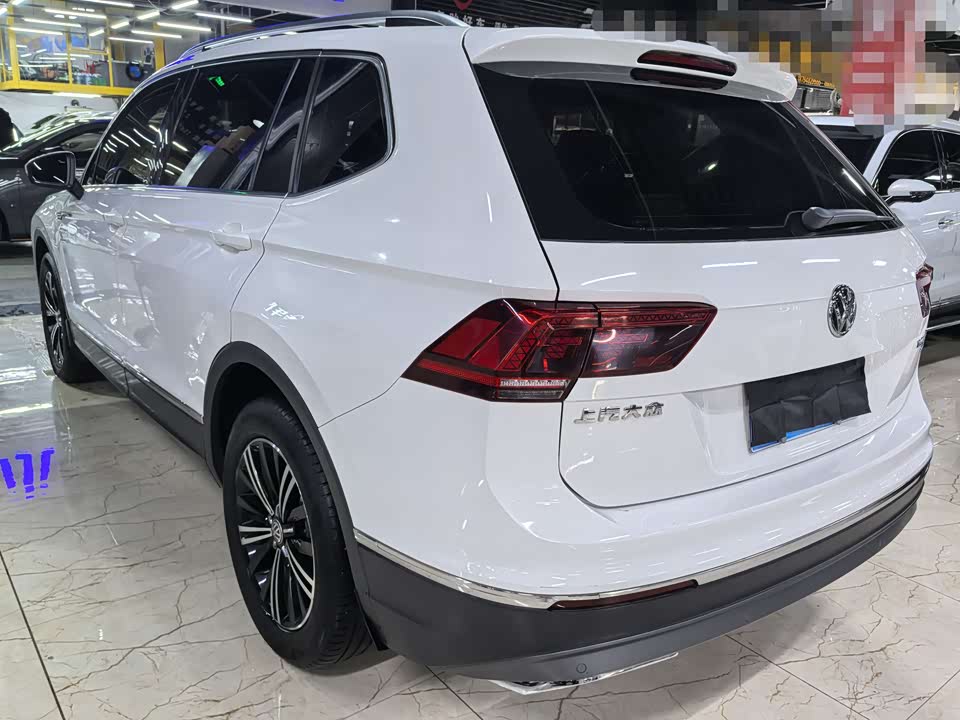 Volkswagen Tiguan L