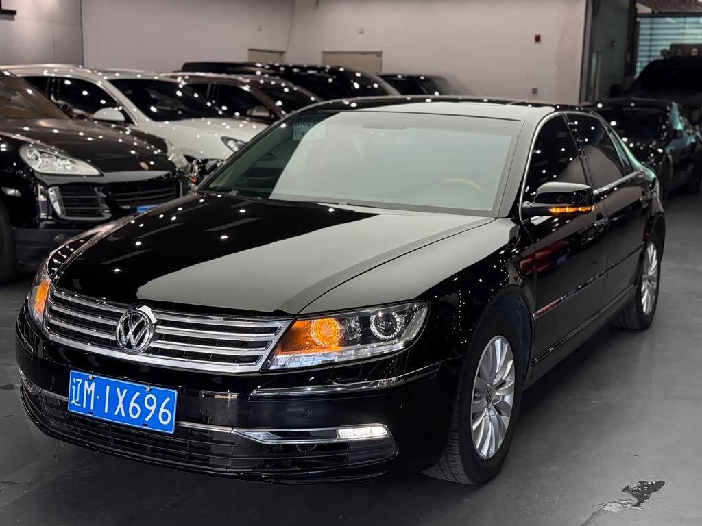 Volkswagen 2011 3.6L V6 5 мест Individual