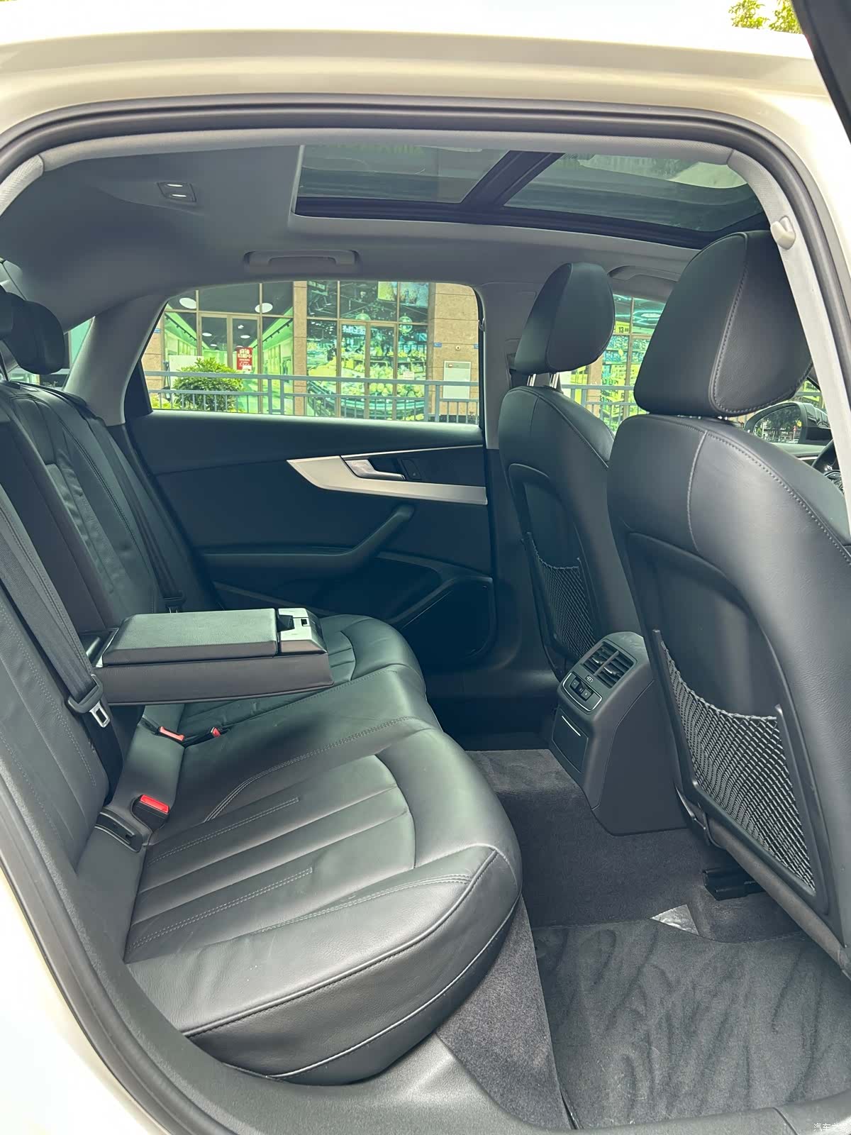 Audi A4L, 2019 16