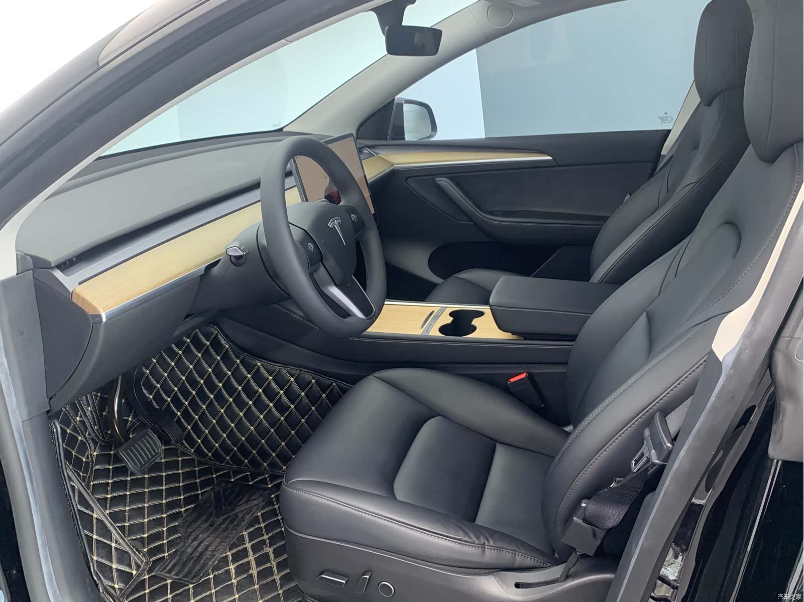 Tesla Model Y, 2022 8