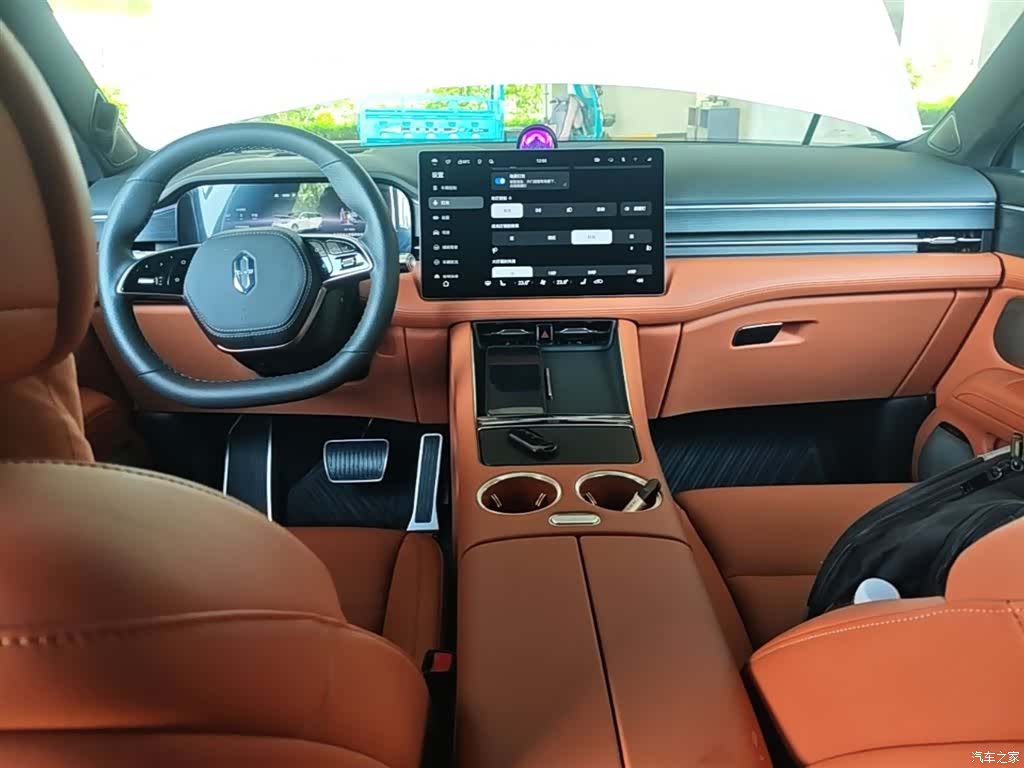 AITO M5, 2025 10